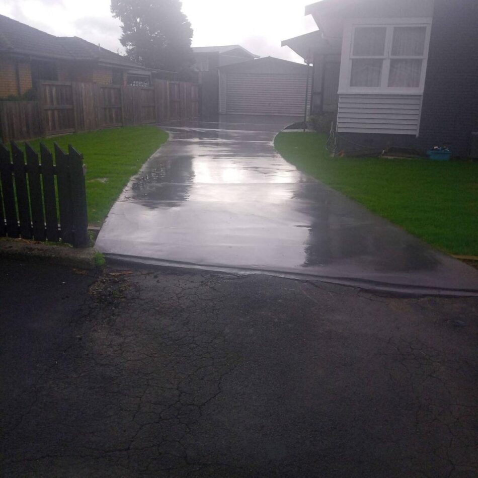 Concrete Driveways Auckland Central: High-Quality Installation